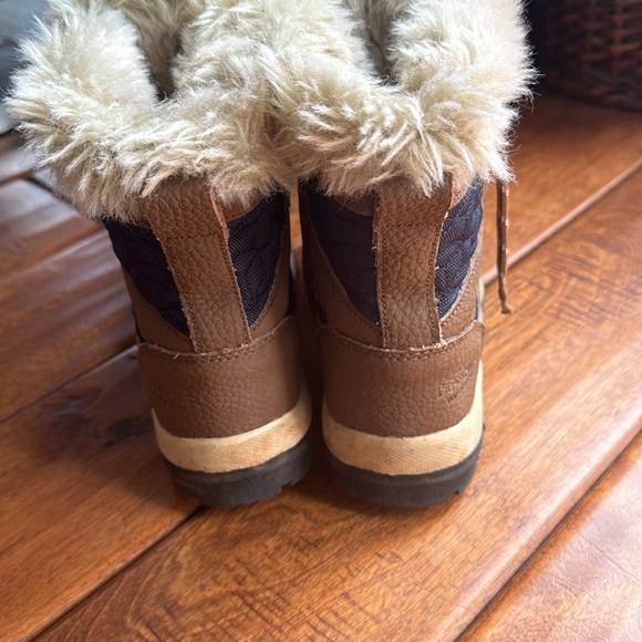 Bearpaw unisex snow boots sz 3y - Picture 3 of 5